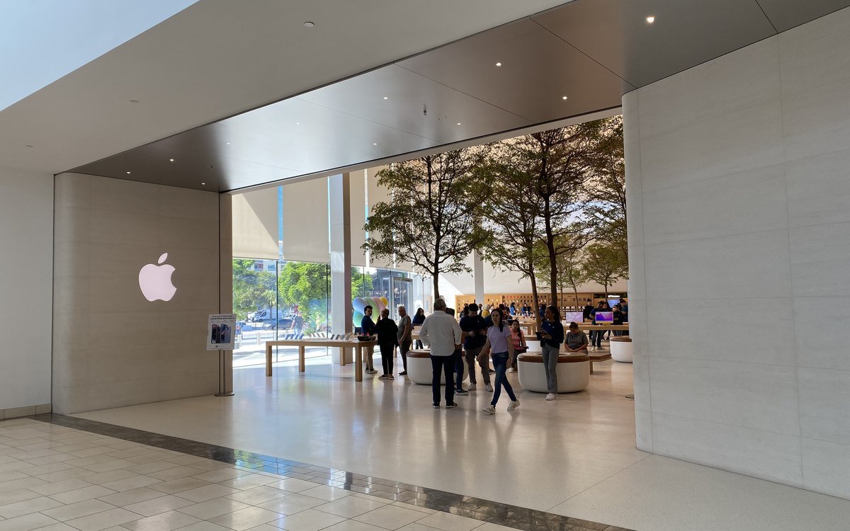 Interior entrance of an Apple Store at Dadeland Mall in Miami, Florida